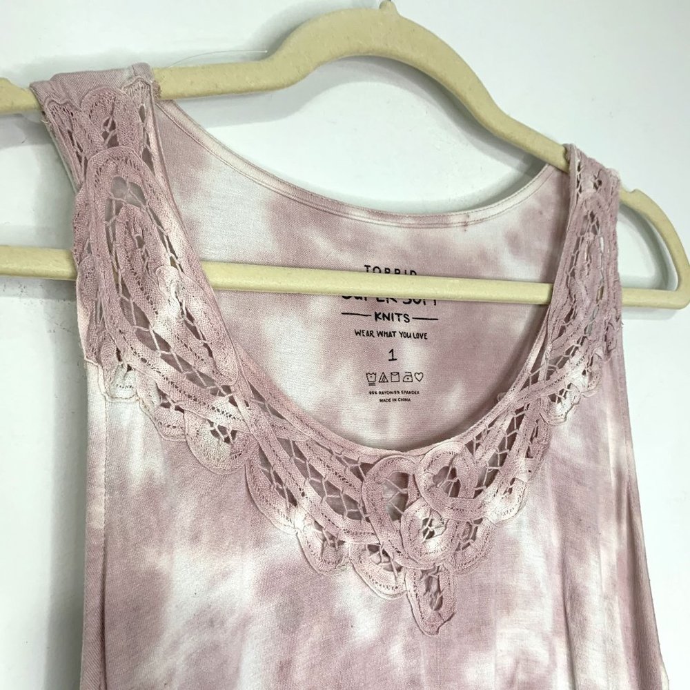 TORRID Super Soft V-Neck Crochet Insert Sharkbite Hem Tie Dye Tank Sz 1‎ - Picture 5 of 10
